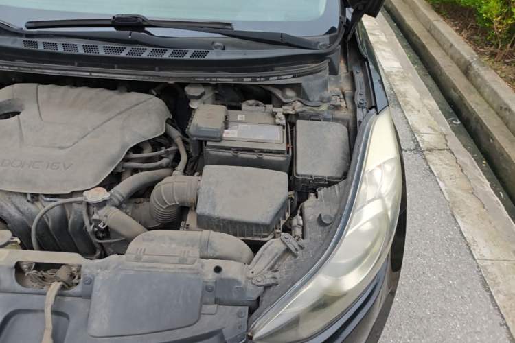 Used Hyundai Elantra (5th Generation / Langdong) 2012 1.6L Manual Leading Model Engine Bay Left