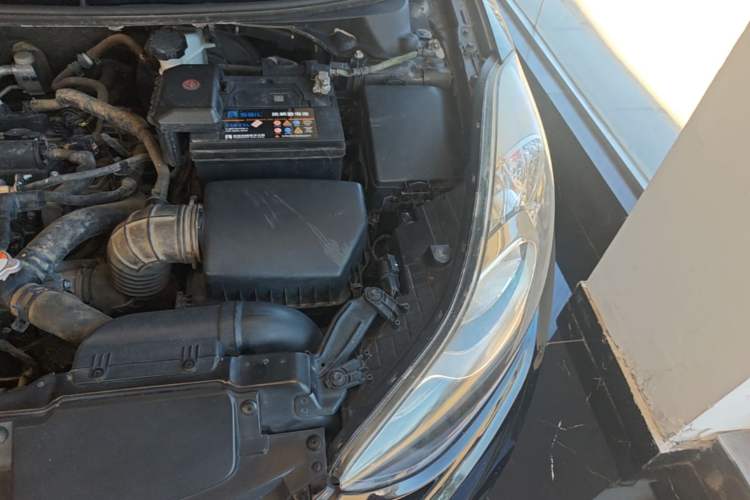 Used Hyundai Elantra (5th Generation / Langdong) 2012 1.6L Manual Leading Model Engine Bay Left