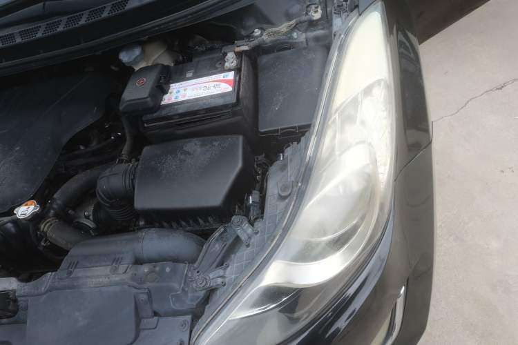 Used Hyundai Elantra (5th Generation / Langdong) 2012 1.6L Manual Leading Model Engine Bay Left