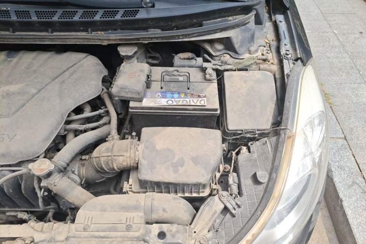 Used Hyundai Elantra (5th Generation / Langdong) 2012 1.6L Automatic Leading Model Engine Bay Left