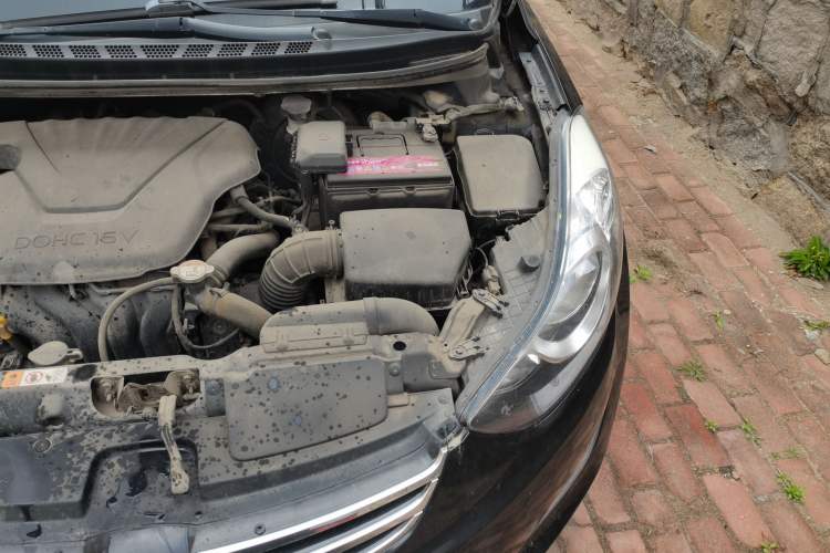 Used Hyundai Elantra (5th Generation / Langdong) 2012 1.6L Manual Leading Model Engine Bay Left