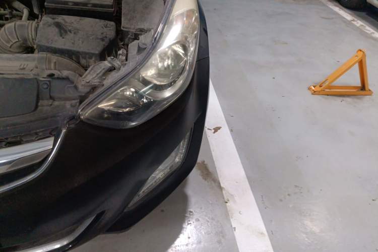 Used Hyundai Elantra (5th Generation / Langdong) 2012 1.6L Manual Leading Model Engine Bay Left