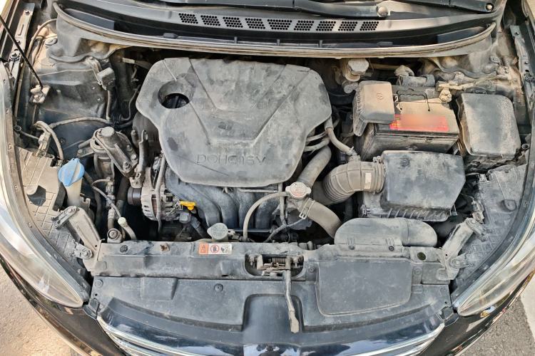 Used Hyundai Elantra (5th Generation / Langdong) 2012 1.6L Manual Leading Model Engine Bay
