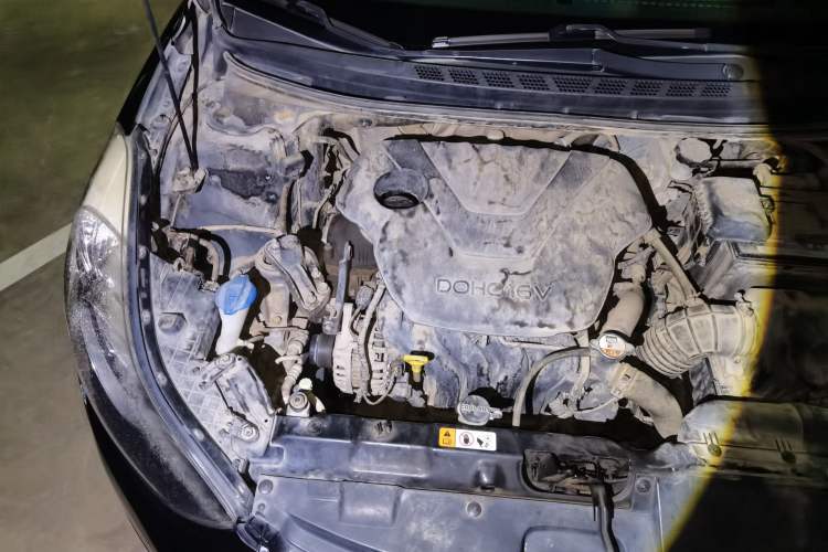Used Hyundai Elantra (5th Generation / Langdong) 2012 1.6L Manual Leading Model Engine Bay Right
