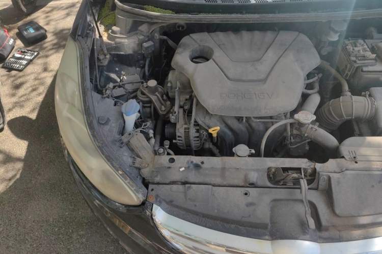 Used Hyundai Elantra (5th Generation / Langdong) 2012 1.6L Manual Leading Model Engine Bay Right