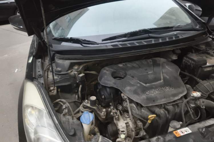 Used Hyundai Elantra (5th Generation / Langdong) 2012 1.6L Manual Leading Model Engine Bay Right