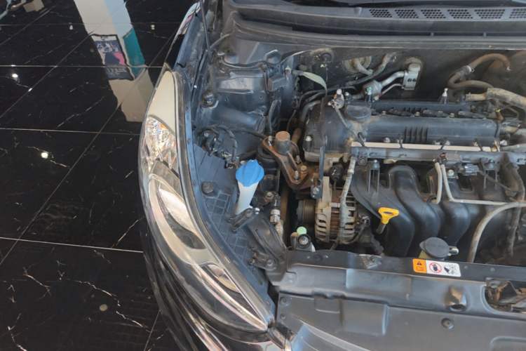 Used Hyundai Elantra (5th Generation / Langdong) 2012 1.6L Manual Leading Model Engine Bay Right