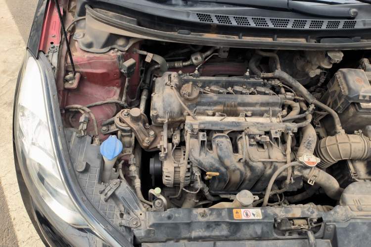 Used Hyundai Elantra (5th Generation / Langdong) 2012 1.6L Automatic Fashion Edition Engine Bay Right