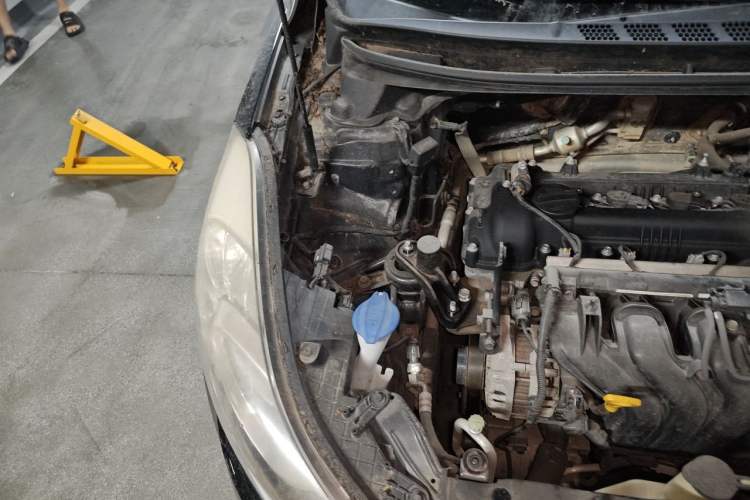 Used Hyundai Elantra (5th Generation / Langdong) 2012 1.6L Manual Leading Model Engine Bay Right