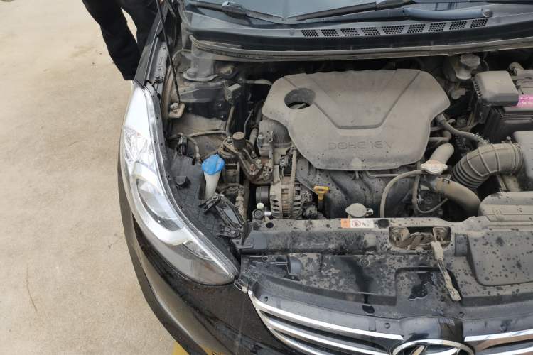 Used Hyundai Elantra (5th Generation / Langdong) 2012 1.6L Manual Leading Model Engine Bay Right