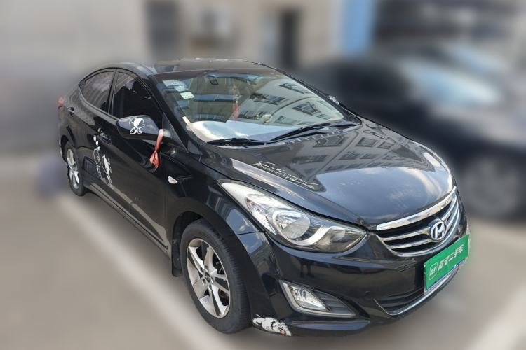 Used Hyundai Elantra (5th Generation / Langdong) 2012 1.6L Automatic Fashion Edition Front Right 45 Deg
