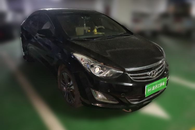 Used Hyundai Elantra (5th Generation / Langdong) 2012 1.8L Manual Luxury Version Front Right 45 Deg