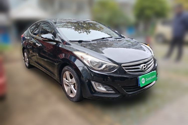 Used Hyundai Elantra (5th Generation / Langdong) 2012 1.6L Automatic Leading Model Front Right 45 Deg