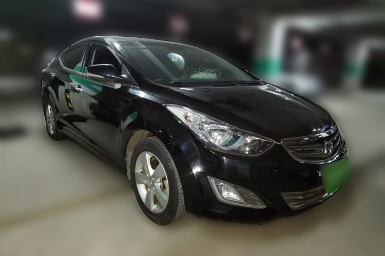 Used Hyundai Elantra (5th Generation / Langdong) 2012 1.6L Manual Leading Model Front Right 45 Deg