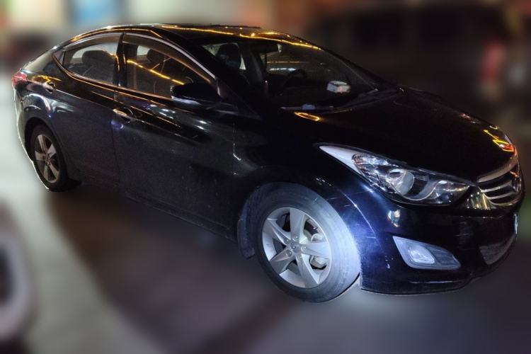 Used Hyundai Elantra (5th Generation / Langdong) 2012 1.6L Automatic Leading Model Front Right 45 Deg
