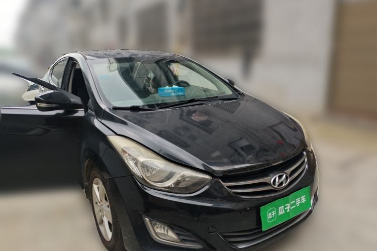 Used Hyundai Elantra (5th Generation / Langdong) 2012 1.6L Automatic Leading Model Front Right 45 Deg