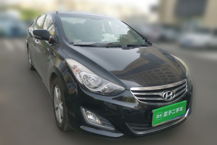 Used Hyundai Elantra (5th Generation / Langdong) 2012 1.6L Manual Leading Model Front Right 45 Deg