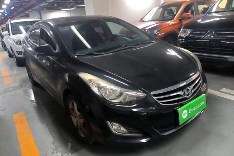 Used Hyundai Elantra (5th Generation / Langdong) 2012 1.6L Manual Leading Model Front Right 45 Deg