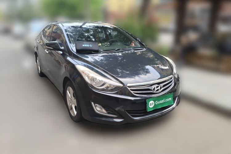 Used Hyundai Elantra (5th Generation / Langdong) 2012 1.6L Automatic Leading Model Front Right 45 Deg