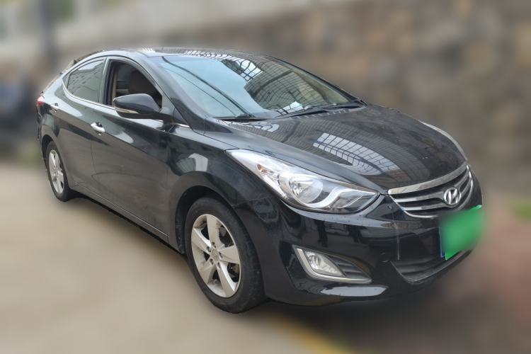 Used Hyundai Elantra (5th Generation / Langdong) 2012 1.6L Manual Leading Model Front Right 45 Deg