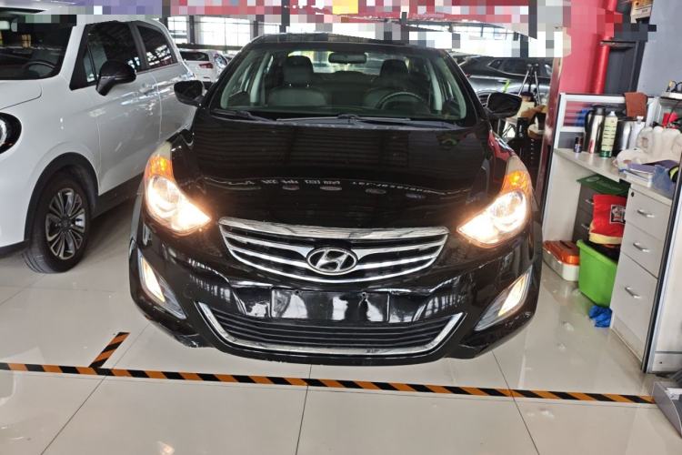 Used Hyundai Elantra (5th Generation / Langdong) 2012 1.6L Automatic Fashion Edition Front