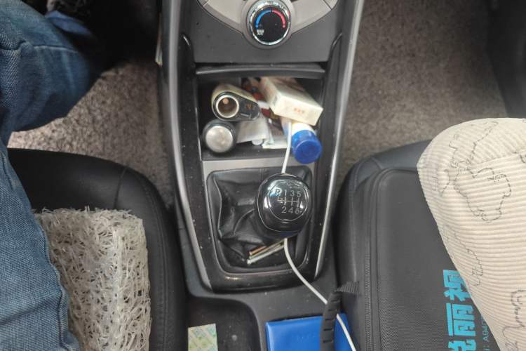 Used Hyundai Elantra (5th Generation / Langdong) 2012 1.6L Manual Leading Model Gear Lever
