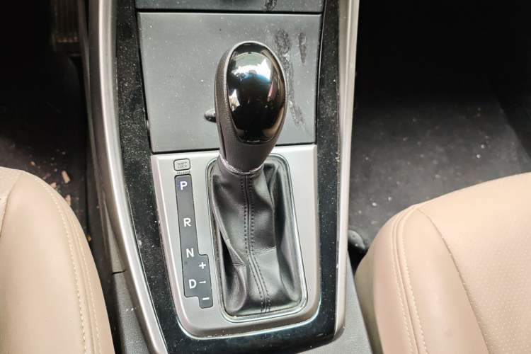 Used Hyundai Elantra (5th Generation / Langdong) 2012 1.6L Automatic Leading Model Gear Lever
