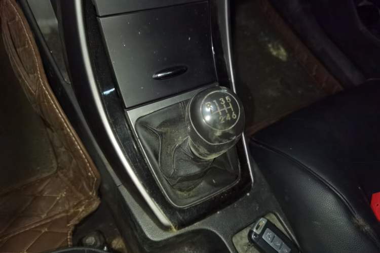 Used Hyundai Elantra (5th Generation / Langdong) 2012 1.6L Manual Leading Model Gear Lever