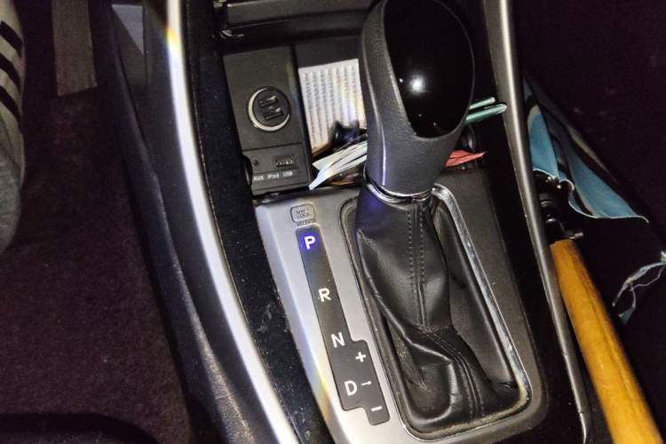 Used Hyundai Elantra (5th Generation / Langdong) 2012 1.6L Automatic Leading Model Gear Lever