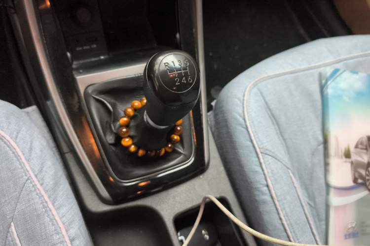 Used Hyundai Elantra (5th Generation / Langdong) 2012 1.6L Manual Leading Model Gear Lever