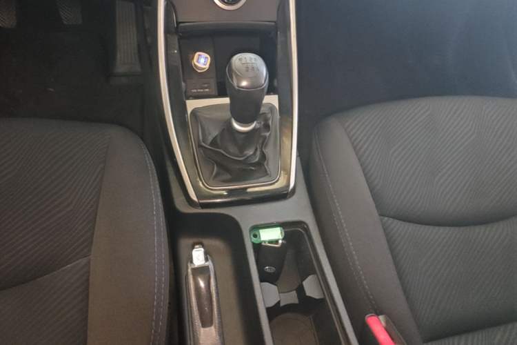 Used Hyundai Elantra (5th Generation / Langdong) 2012 1.6L Manual Leading Model Gear Lever