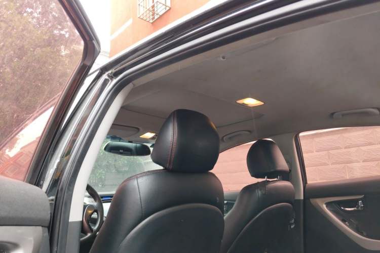 Used Hyundai Elantra (5th Generation / Langdong) 2012 1.6L Manual Leading Model Headliner