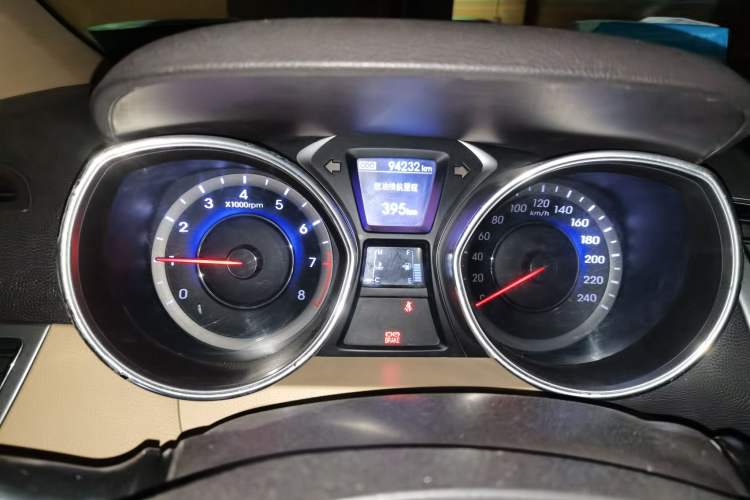Used Hyundai Elantra (5th Generation / Langdong) 2012 1.6L Manual Leading Model Instrument Cluster
