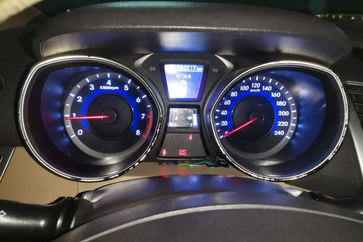 Used Hyundai Elantra (5th Generation / Langdong) 2012 1.8L Manual Luxury Version Instrument Cluster