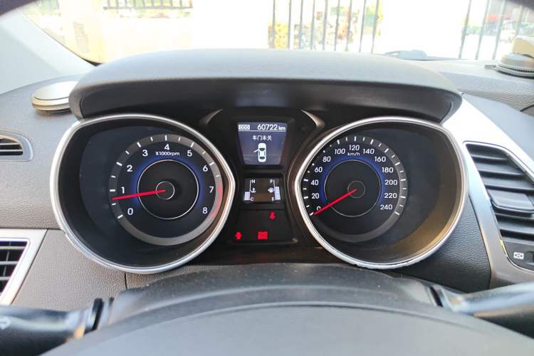 Used Hyundai Elantra (5th Generation / Langdong) 2012 1.6L Manual Leading Model Instrument Cluster