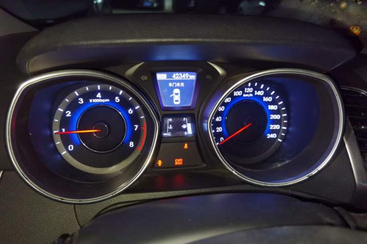 Used Hyundai Elantra (5th Generation / Langdong) 2012 1.6L Manual Leading Model Instrument Cluster