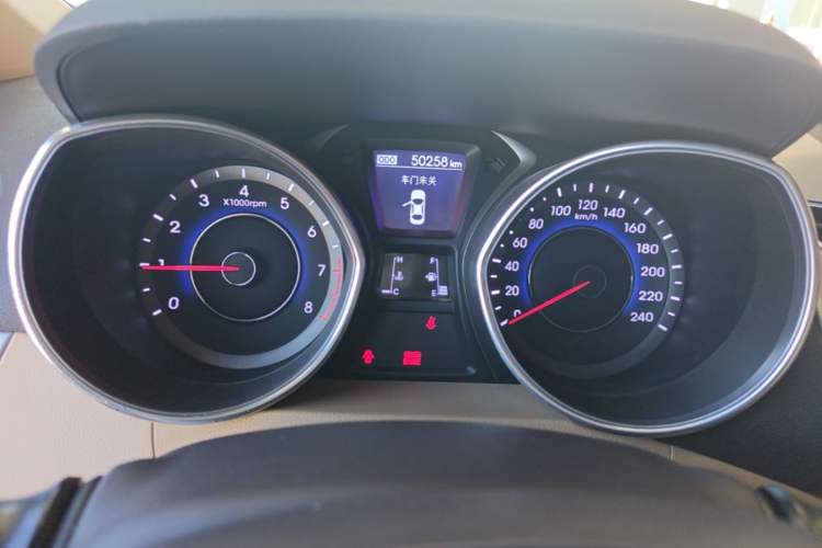 Used Hyundai Elantra (5th Generation / Langdong) 2012 1.6L Manual Leading Model Instrument Cluster