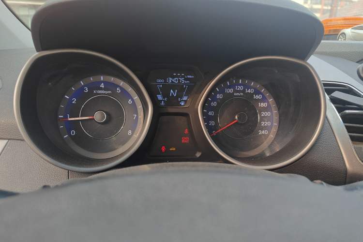 Used Hyundai Elantra (5th Generation / Langdong) 2012 1.6L Automatic Fashion Edition Instrument Cluster