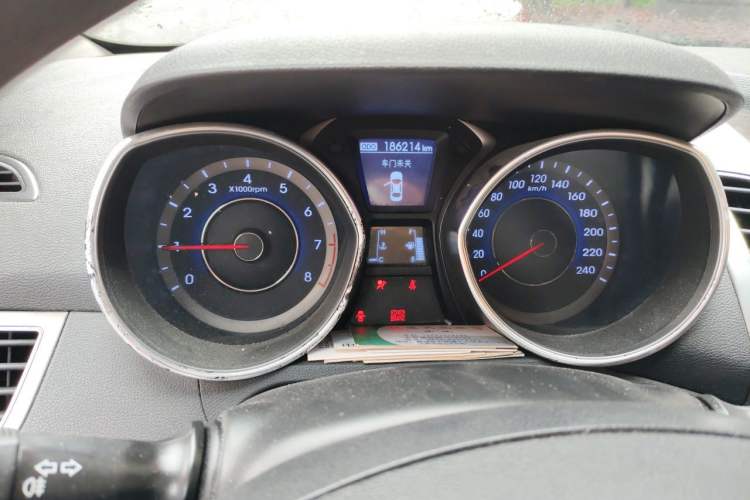 Used Hyundai Elantra (5th Generation / Langdong) 2012 1.6L Manual Leading Model Instrument Cluster