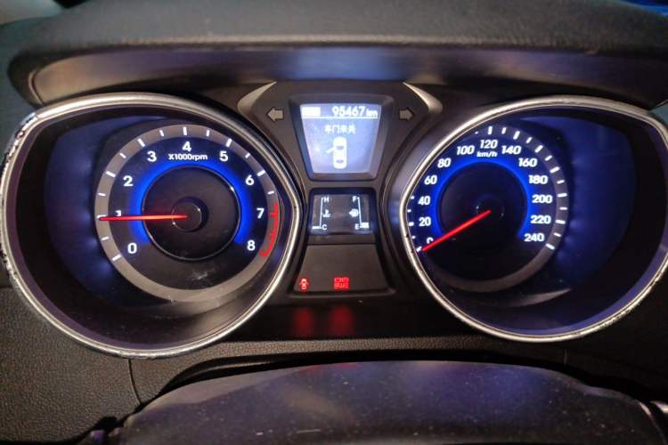 Used Hyundai Elantra (5th Generation / Langdong) 2012 1.6L Manual Leading Model Instrument Cluster