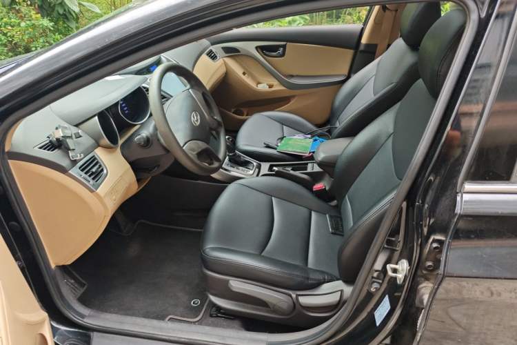 Used Hyundai Elantra (5th Generation / Langdong) 2012 1.6L Automatic Leading Model Left Front Seat