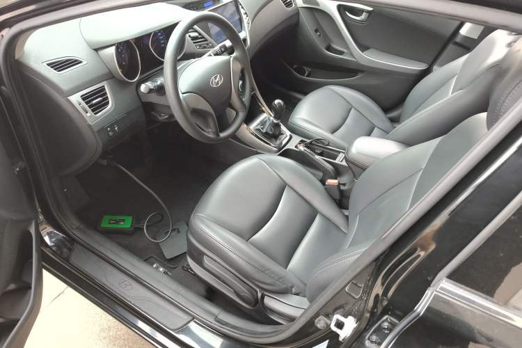Used Hyundai Elantra (5th Generation / Langdong) 2012 1.6L Manual Leading Model Left Front Seat