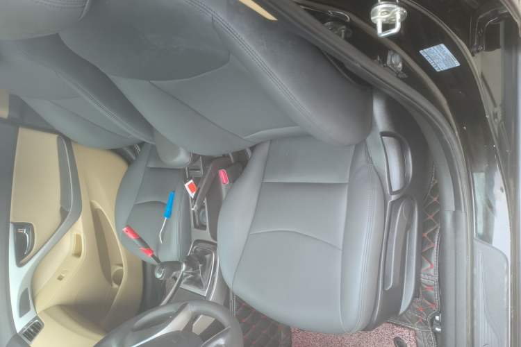 Used Hyundai Elantra (5th Generation / Langdong) 2012 1.6L Manual Leading Model Left Front Seat