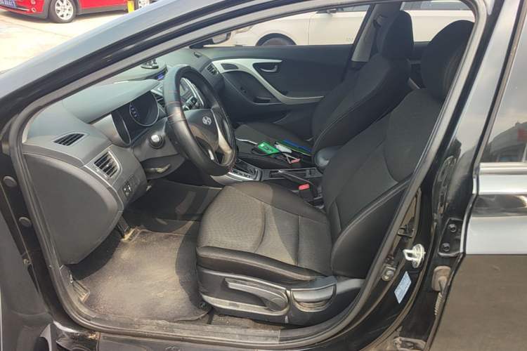Used Hyundai Elantra (5th Generation / Langdong) 2012 1.6L Automatic Fashion Edition Left Front Seat