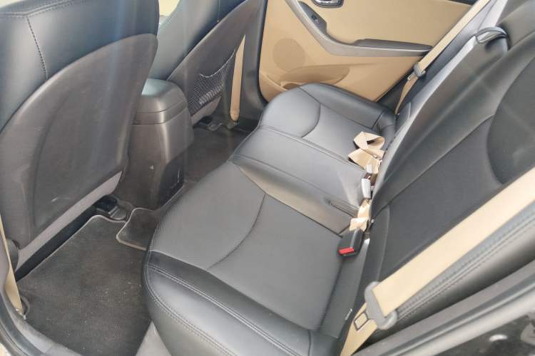 Used Hyundai Elantra (5th Generation / Langdong) 2012 1.6L Automatic Leading Model Left Rear Seat