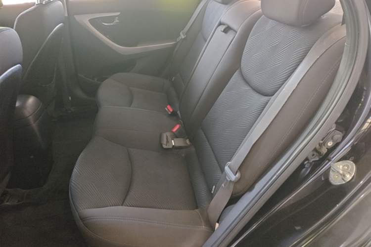 Used Hyundai Elantra (5th Generation / Langdong) 2012 1.6L Manual Leading Model Left Rear Seat