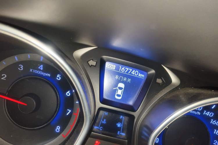 Used Hyundai Elantra (5th Generation / Langdong) 2012 1.6L Manual Leading Model Odometer Close Up