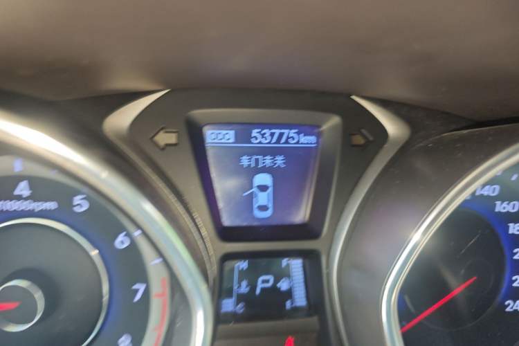 Used Hyundai Elantra (5th Generation / Langdong) 2012 1.8L Automatic Prestige Model Odometer Close Up