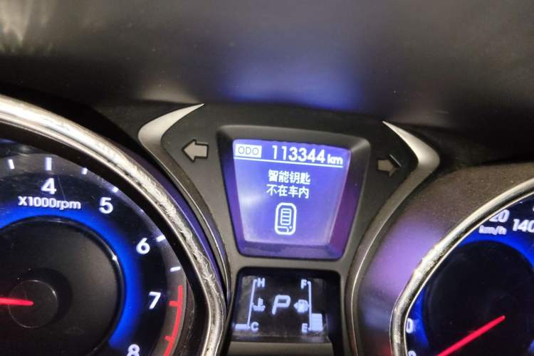 Used Hyundai Elantra (5th Generation / Langdong) 2012 1.6L Automatic Leading Model Odometer Close Up