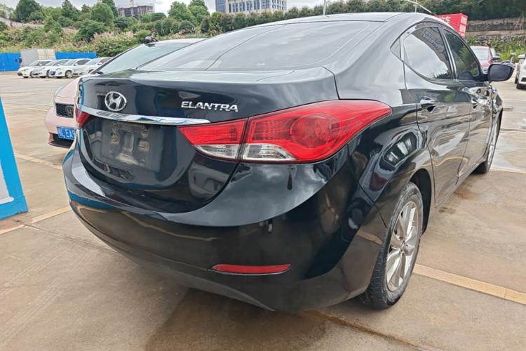 Used Hyundai Elantra (5th Generation / Langdong) 2012 1.6L Manual Fashion Edition Rear Right 45 Deg